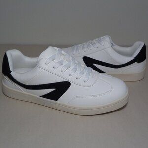 DV Dolce Vita Size 8 M / VASSER / White Black / Sneakers / New Women's Shoes